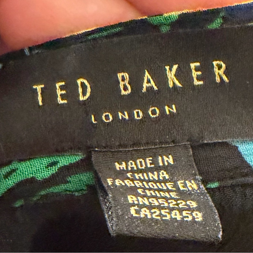 Ted Baker Black and Green Patterned floral Top size 5 - Picture 5 of 5